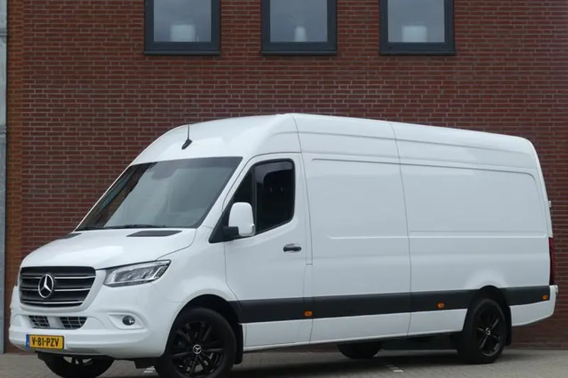 Mercedes-Benz Sprinter (2024)