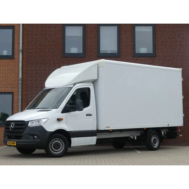 Mercedes-Benz Sprinter (2023) — foto 1