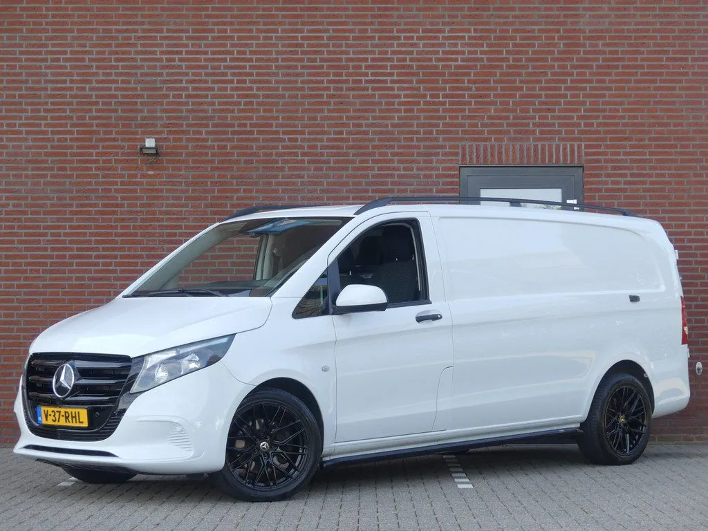 Mercedes-Benz Vito (2024) — foto 1