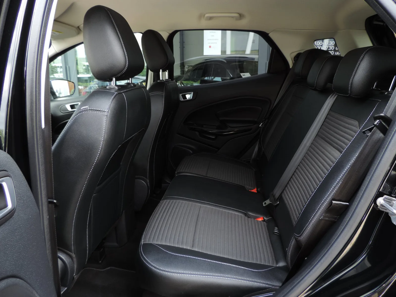 Ford EcoSport (2018) — foto 1