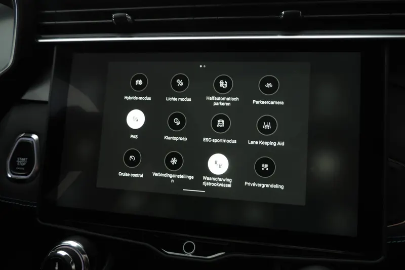 Lynk & Co 01 (2024)