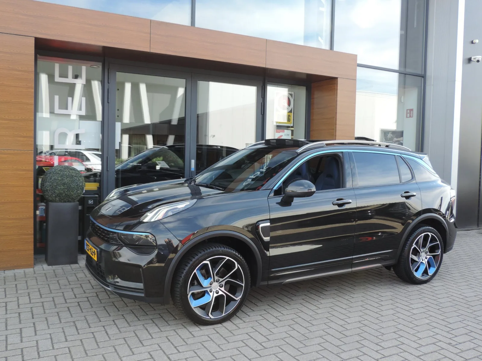 Lynk & Co 01 (2023) — foto 1