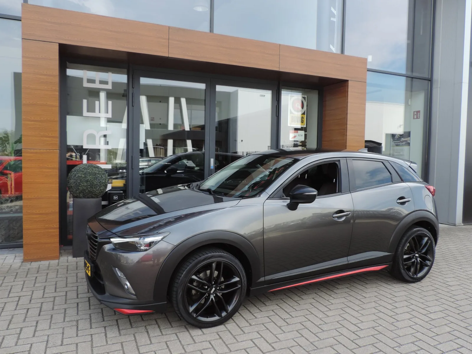 Mazda CX-3 (2017) — foto 1