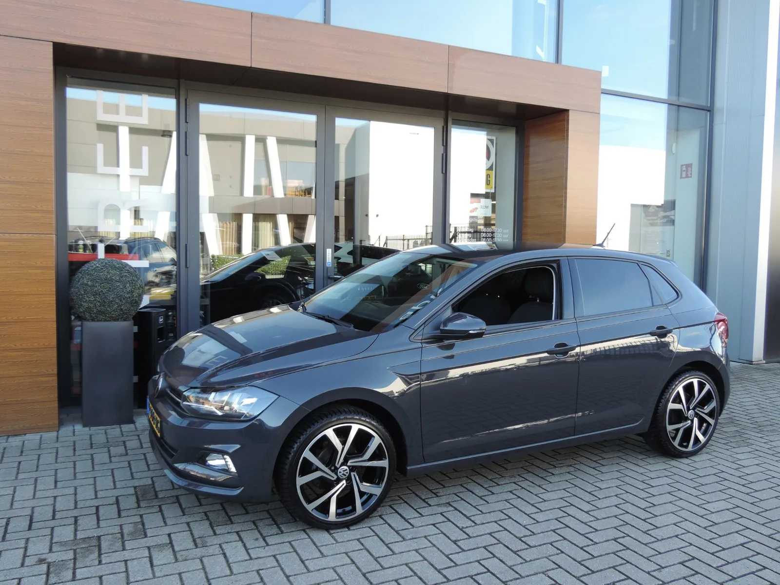 Volkswagen Polo (2021) — foto 1