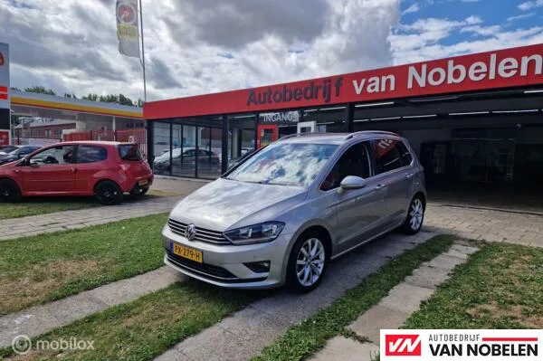 Volkswagen Golf Sportsvan (2017) — foto 1