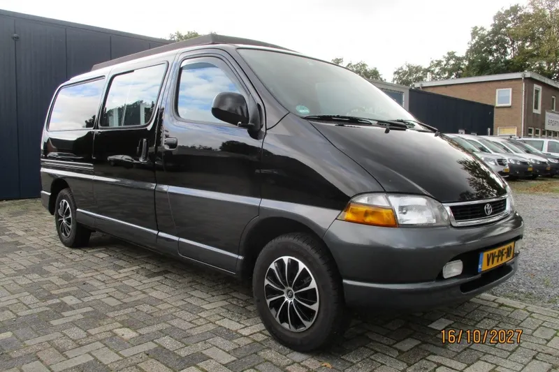 Toyota HiAce (1998)