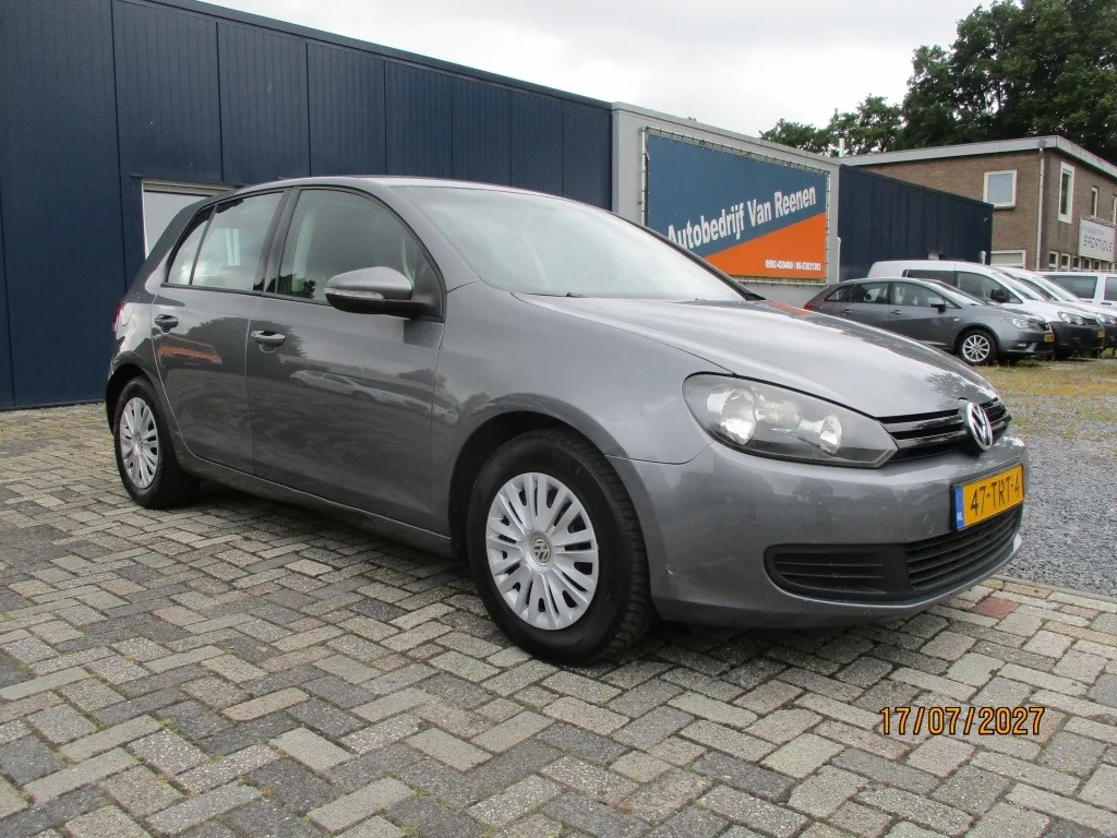 Volkswagen Golf (2009) — foto 1