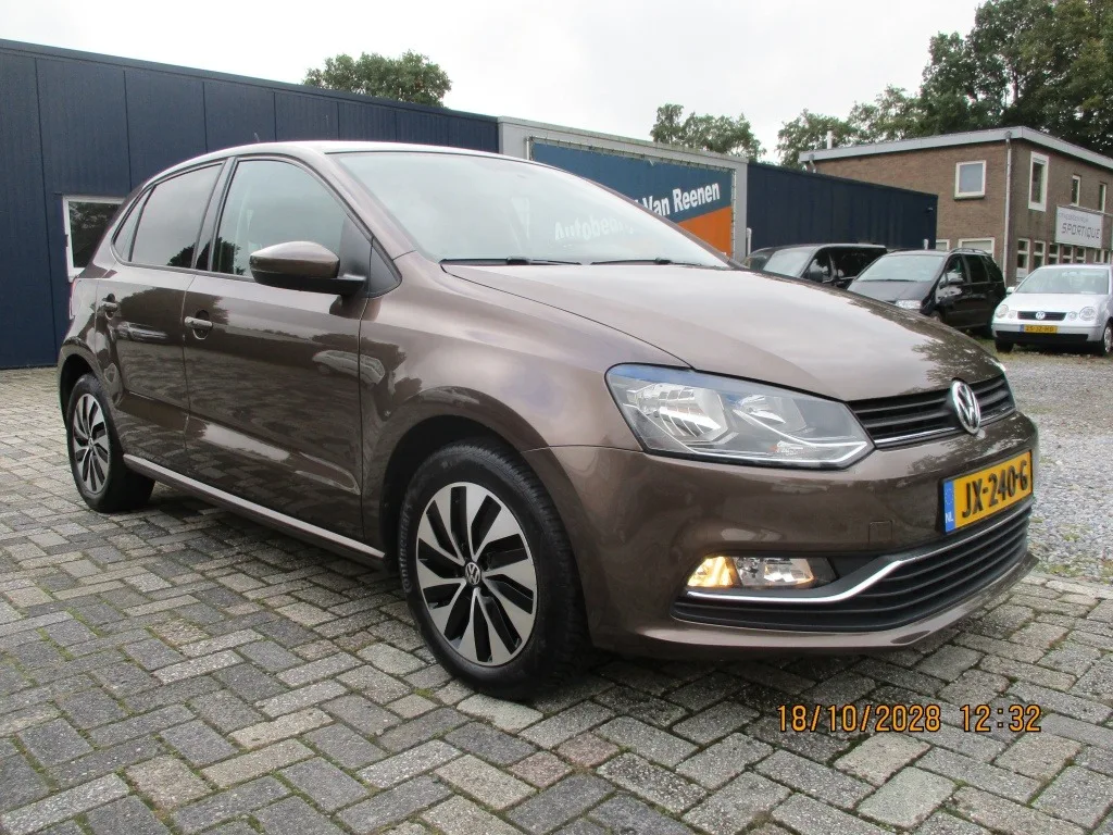 Volkswagen Polo (2016) — foto 1