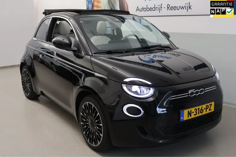 Fiat 500C (2021)