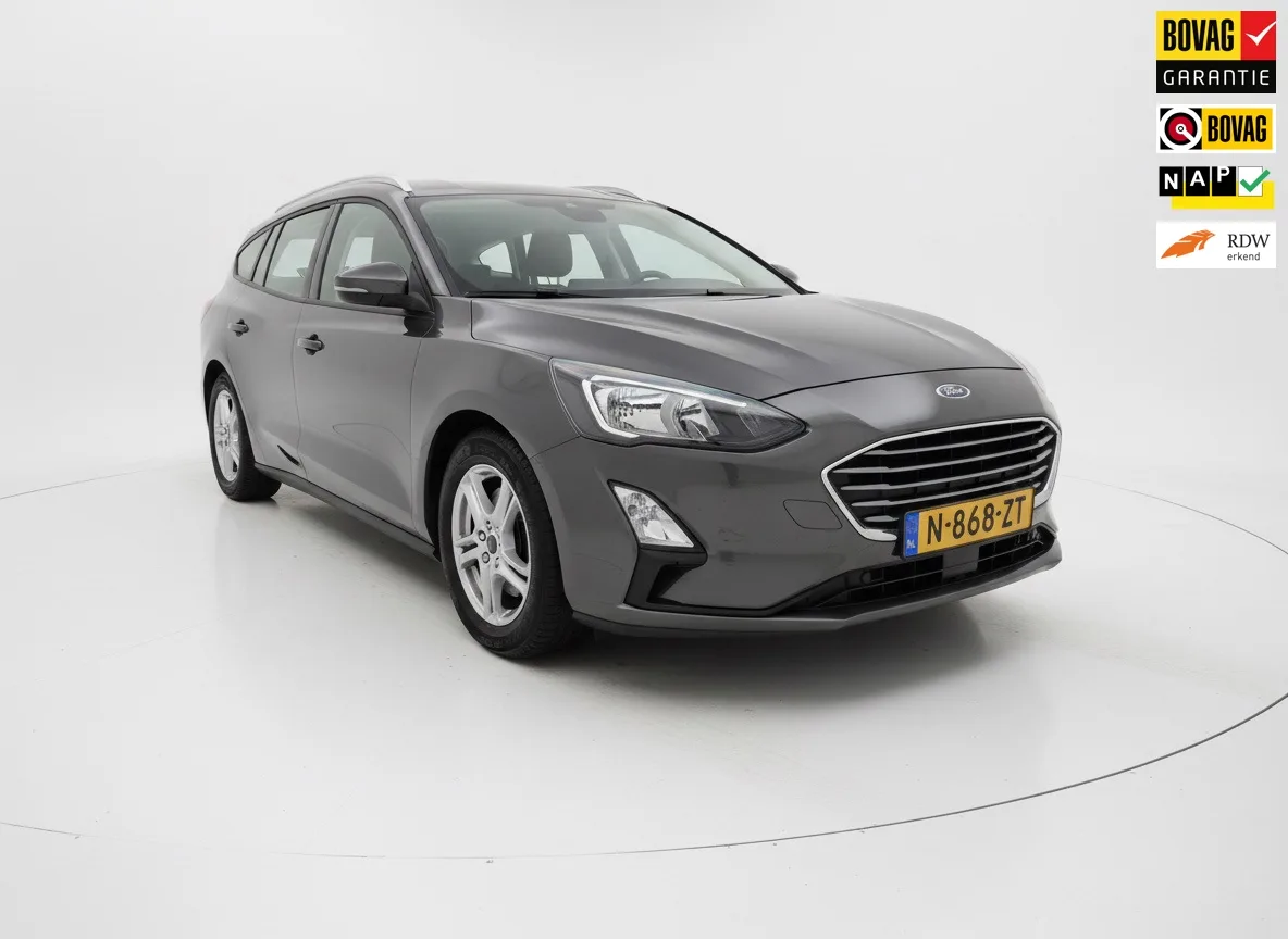 Ford Focus (2022) — foto 1