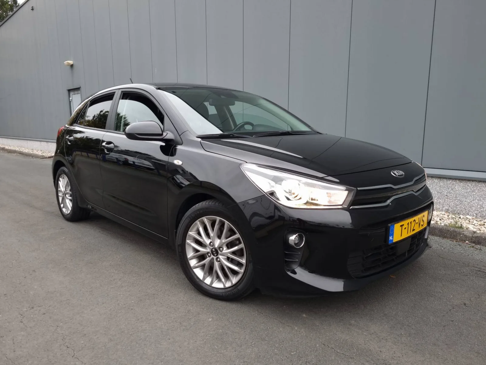 Kia Rio (2020) — foto 1