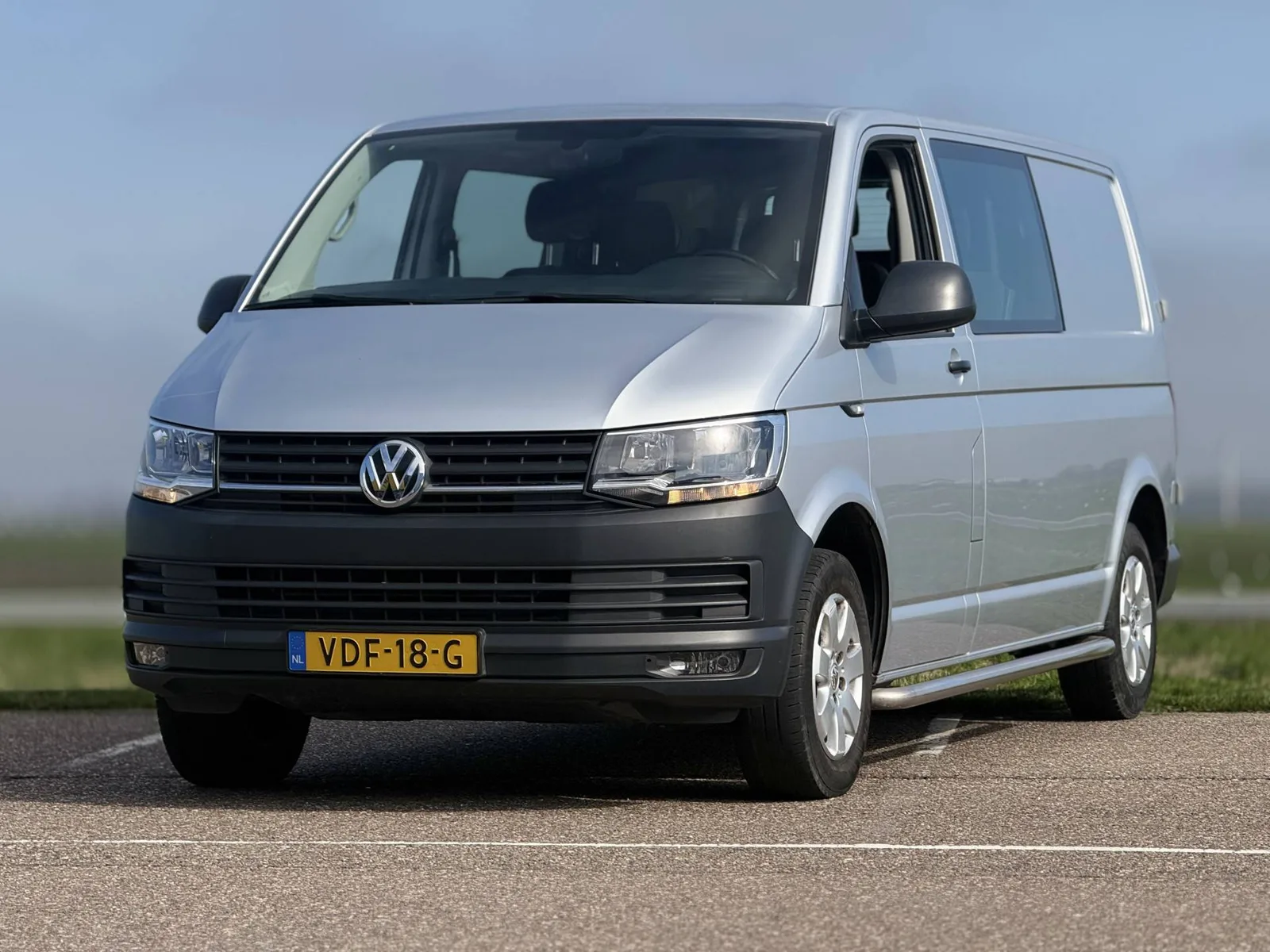 Volkswagen Transporter (2019) — foto 1