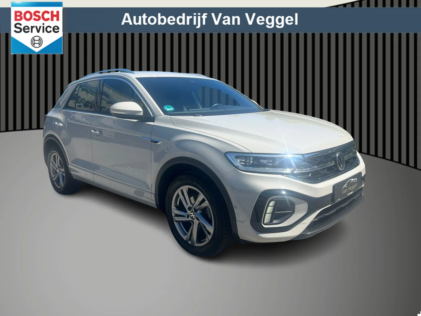 Volkswagen T-Roc (2024) — foto 1