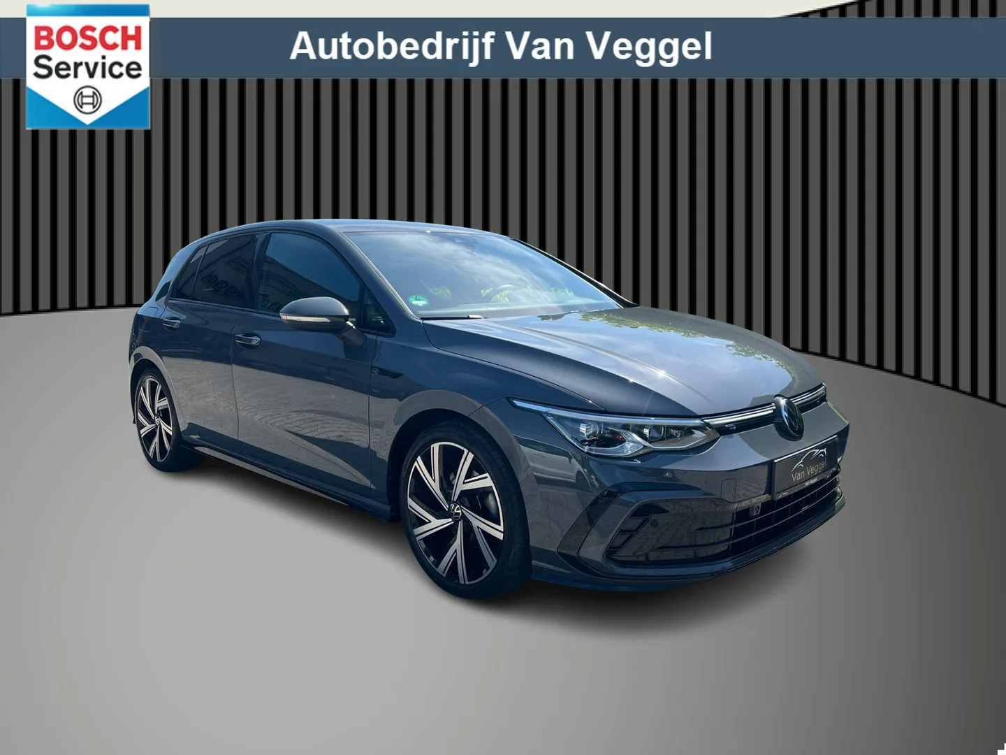 Volkswagen Golf (2024) — foto 1