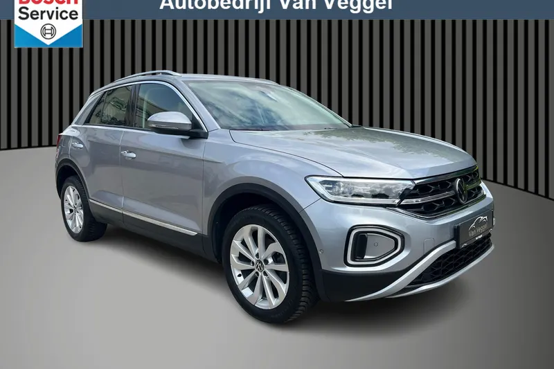 Volkswagen T-Roc (2023)