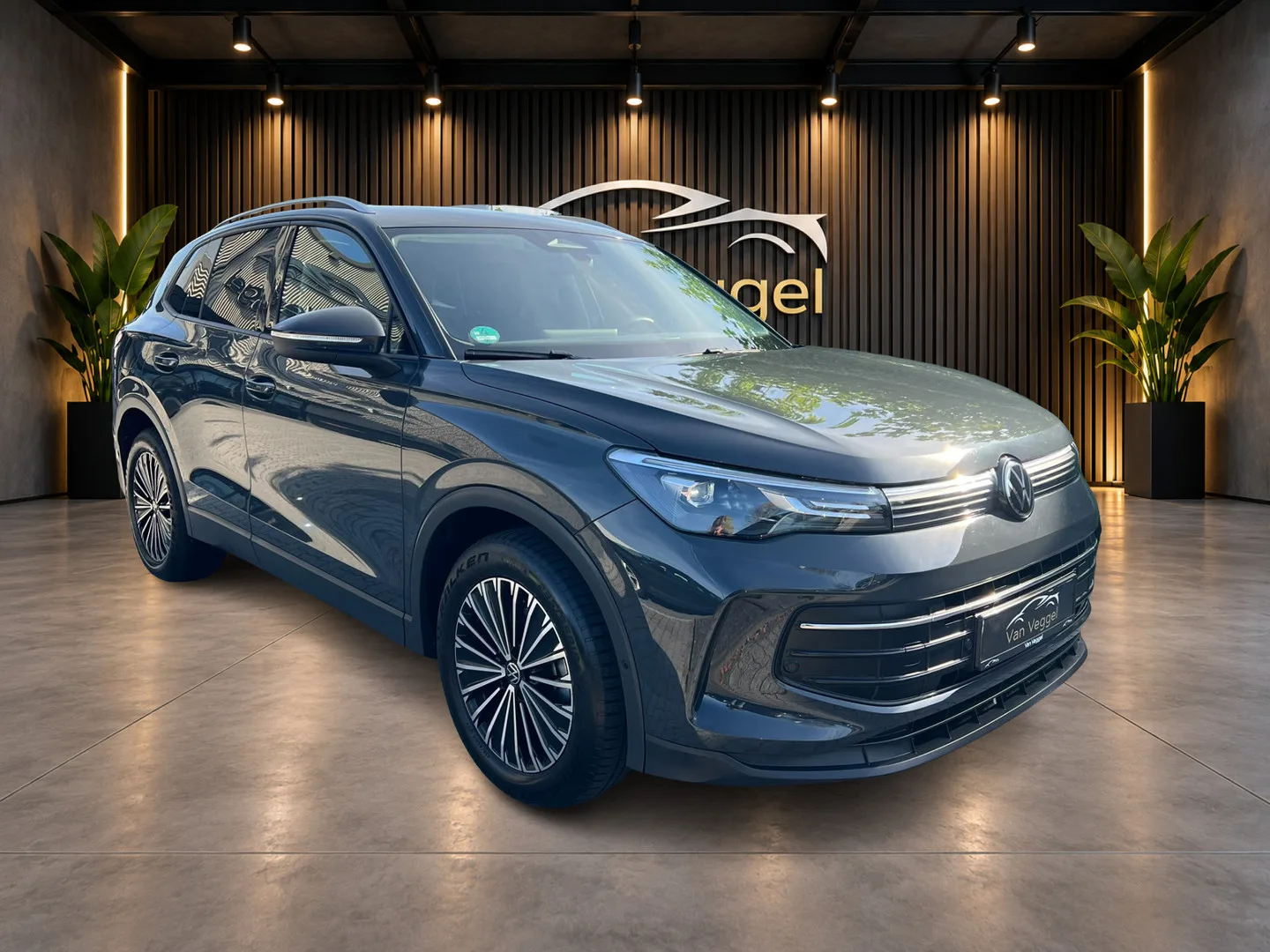 Volkswagen Tiguan (2025) — foto 1