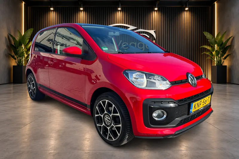 Volkswagen Up! (2017)