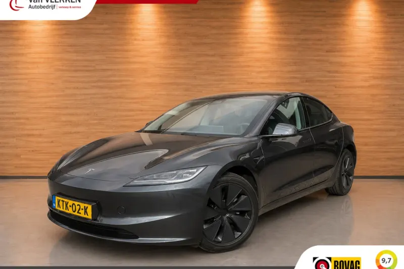Tesla Model 3 (2025)