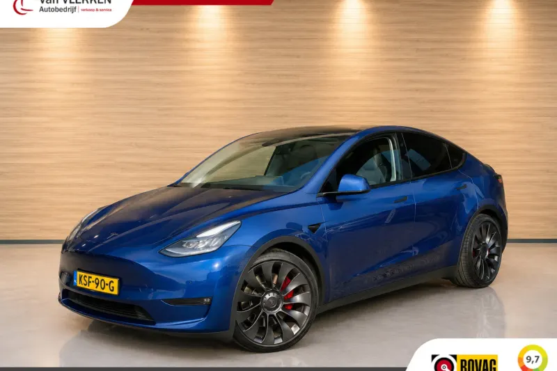 Tesla Model Y (2025)
