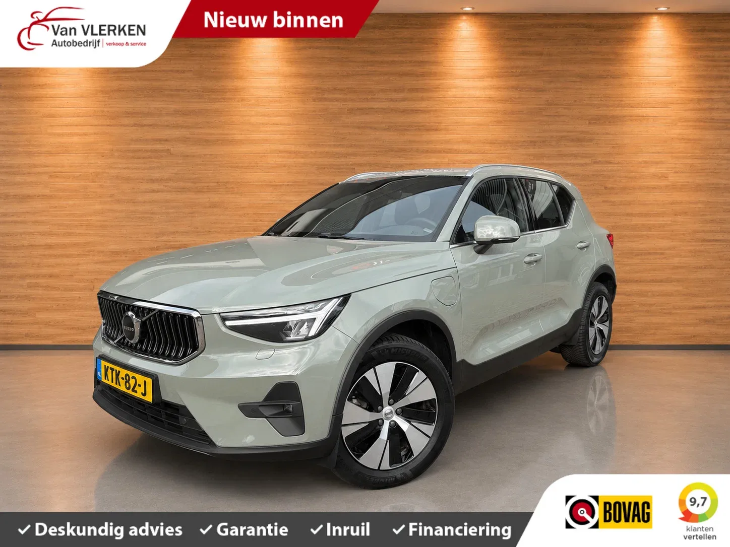 Volvo XC40 (2024) — foto 1