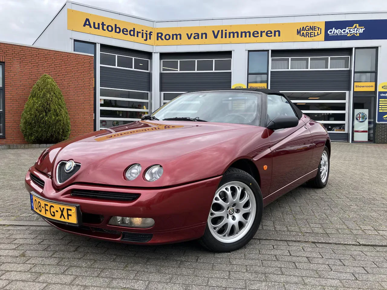 Alfa Romeo Spider (2000) — foto 1