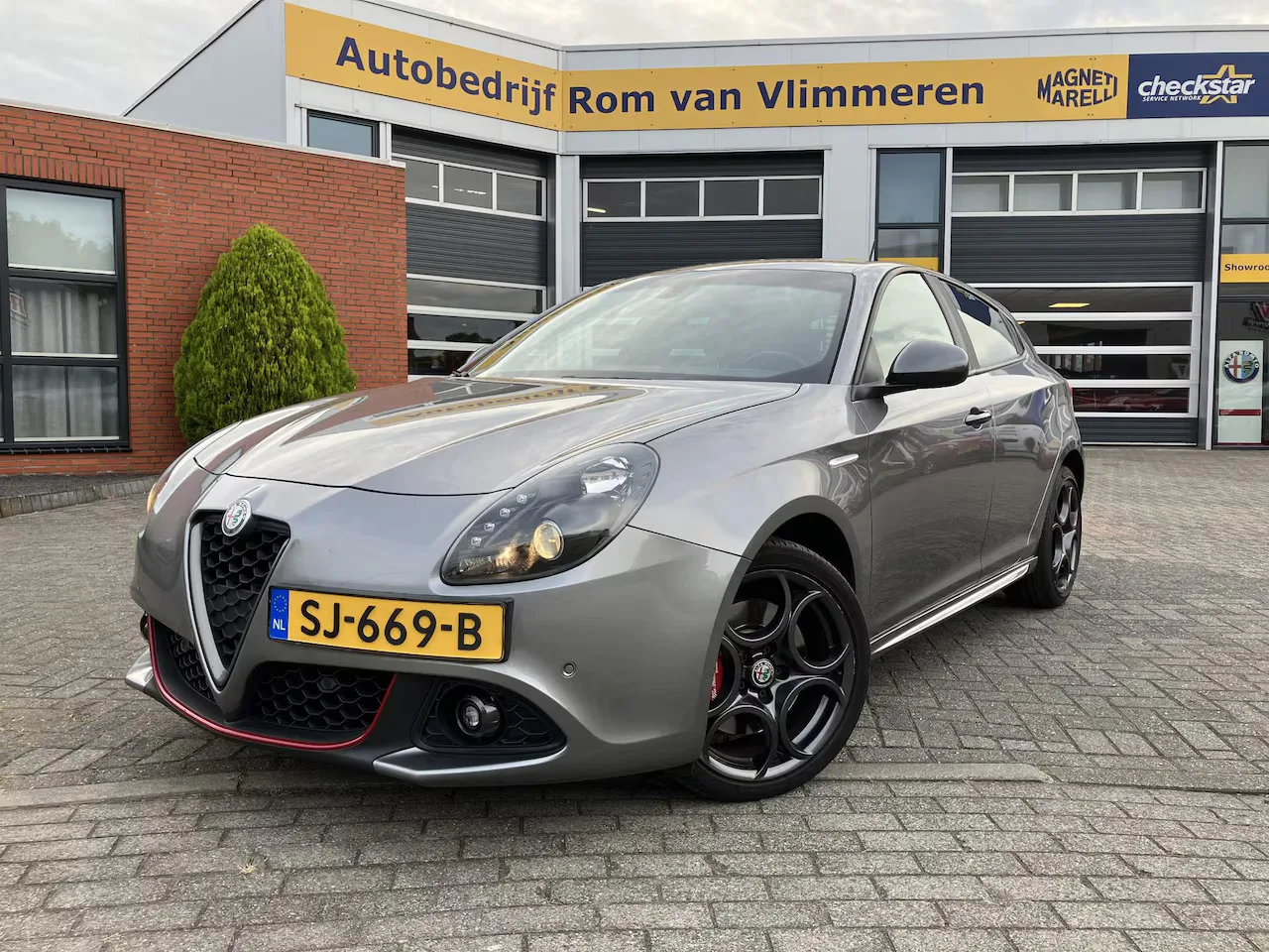 Alfa Romeo Giulietta (2018) — foto 1
