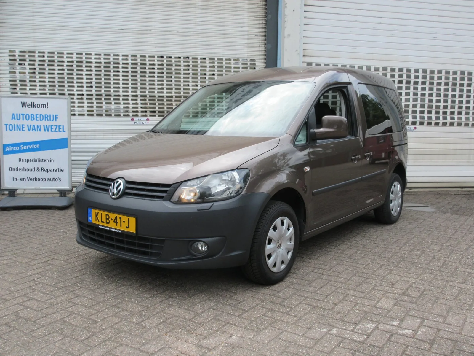 Volkswagen Caddy (2011) — foto 1