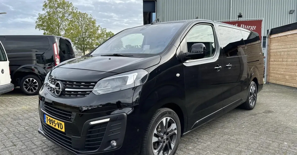 Opel Zafira Life (2020) — foto 1