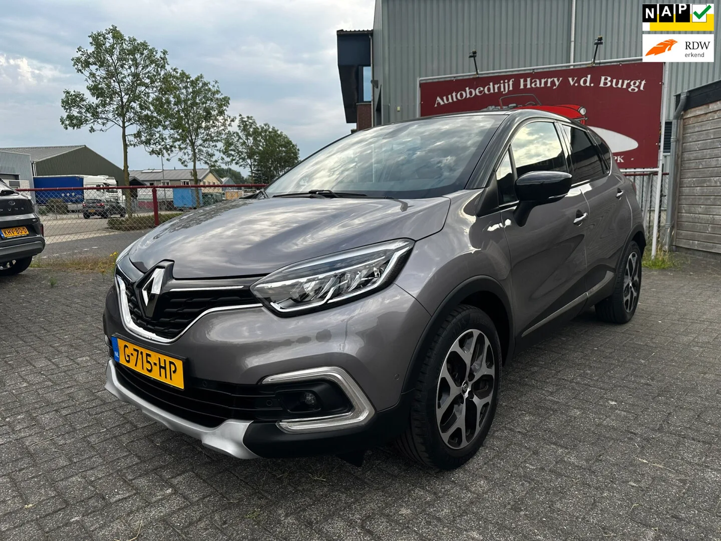 Renault Captur (2019) — foto 1