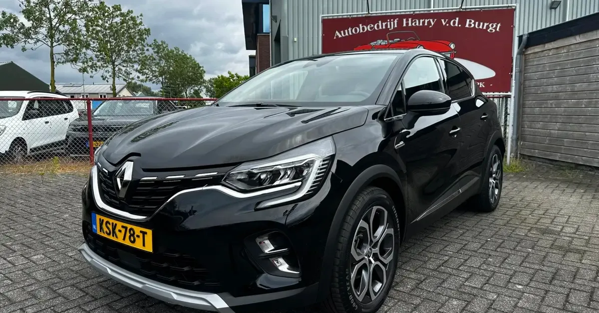 Renault Captur (2022) — foto 1