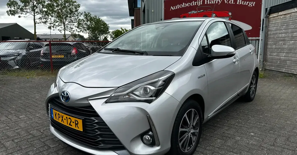 Toyota Yaris (2020) — foto 1