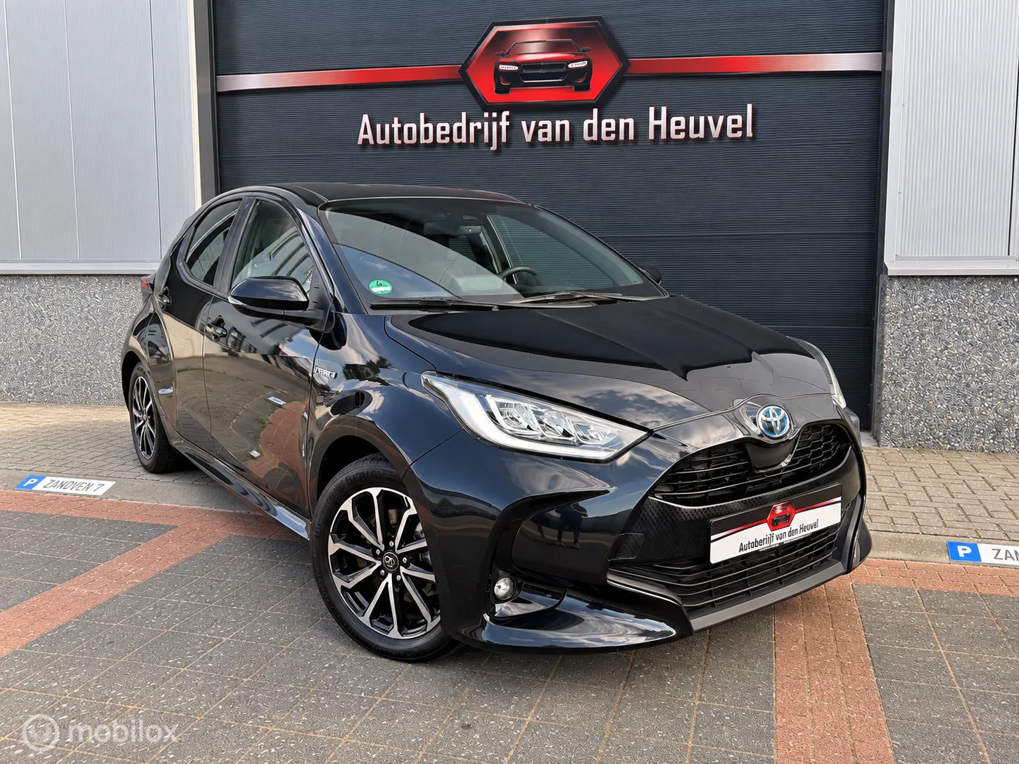 Toyota Yaris (2020) — foto 1