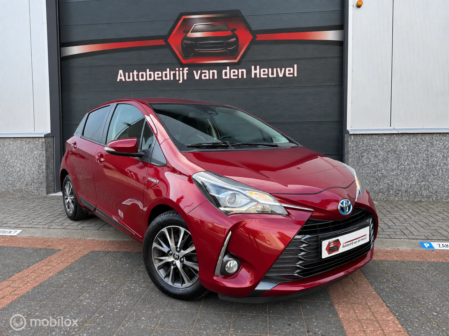 Toyota Yaris (2020) — foto 1
