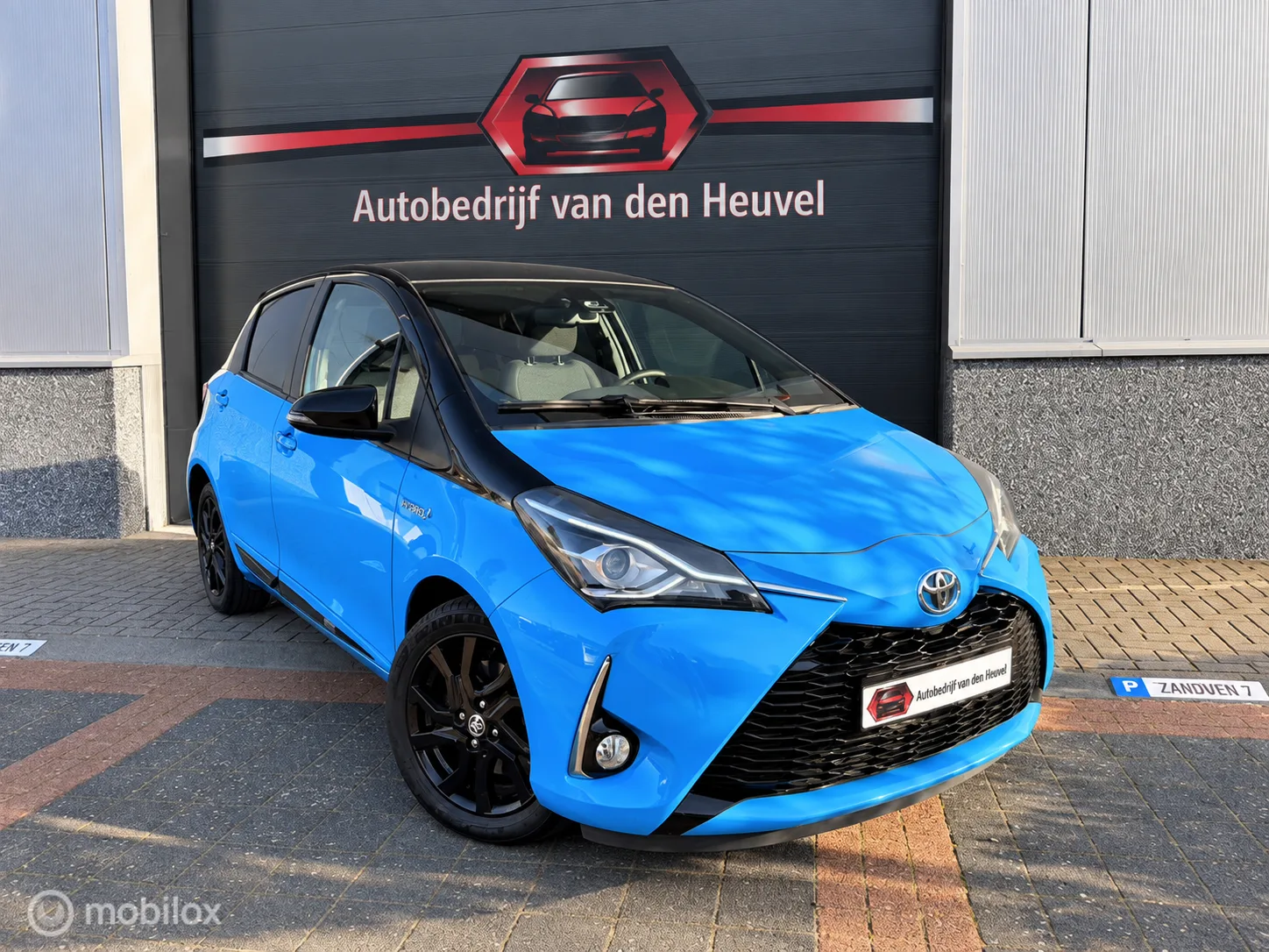 Toyota Yaris (2018) — foto 1