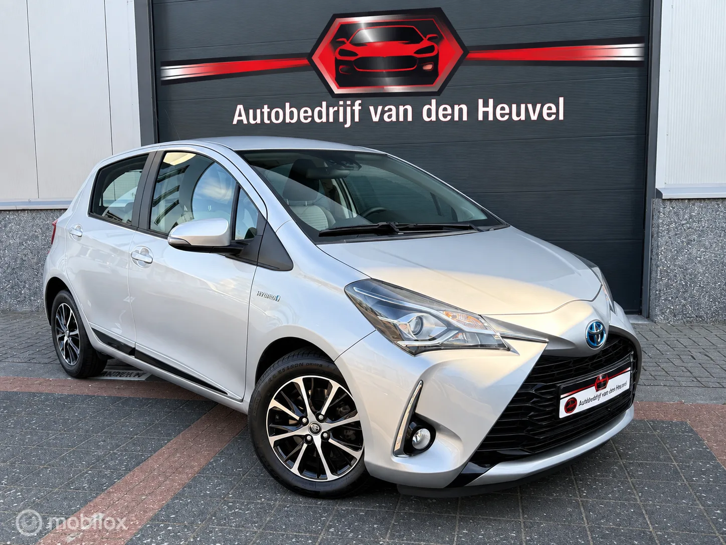Toyota Yaris (2018) — foto 1