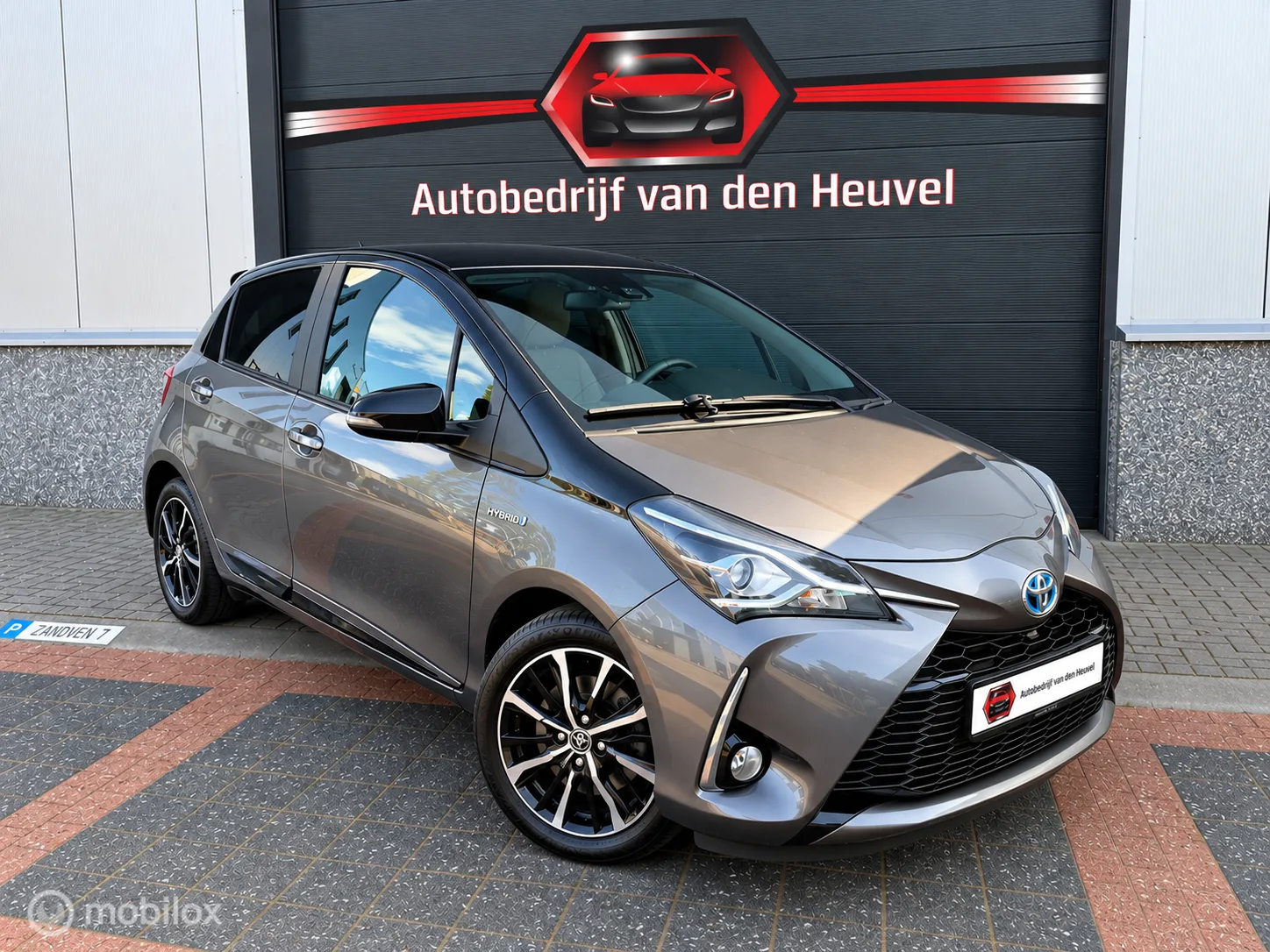 Toyota Yaris (2018) — foto 1