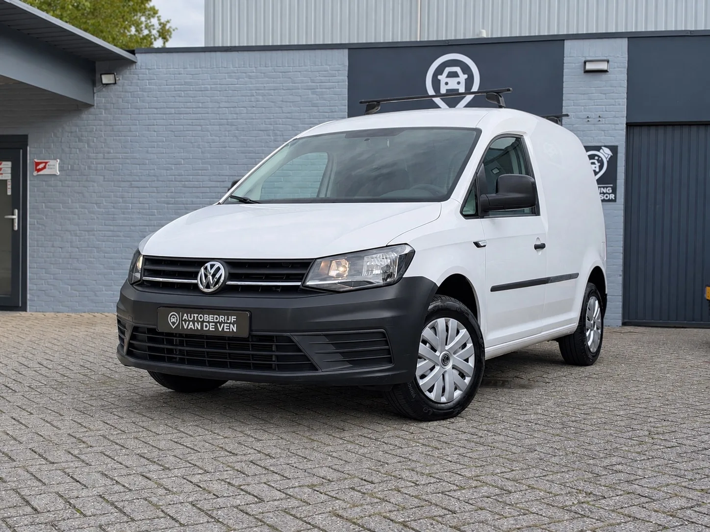 Volkswagen Caddy (2019) — foto 1