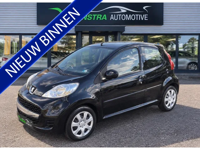 Peugeot 107 (2011) — foto 1