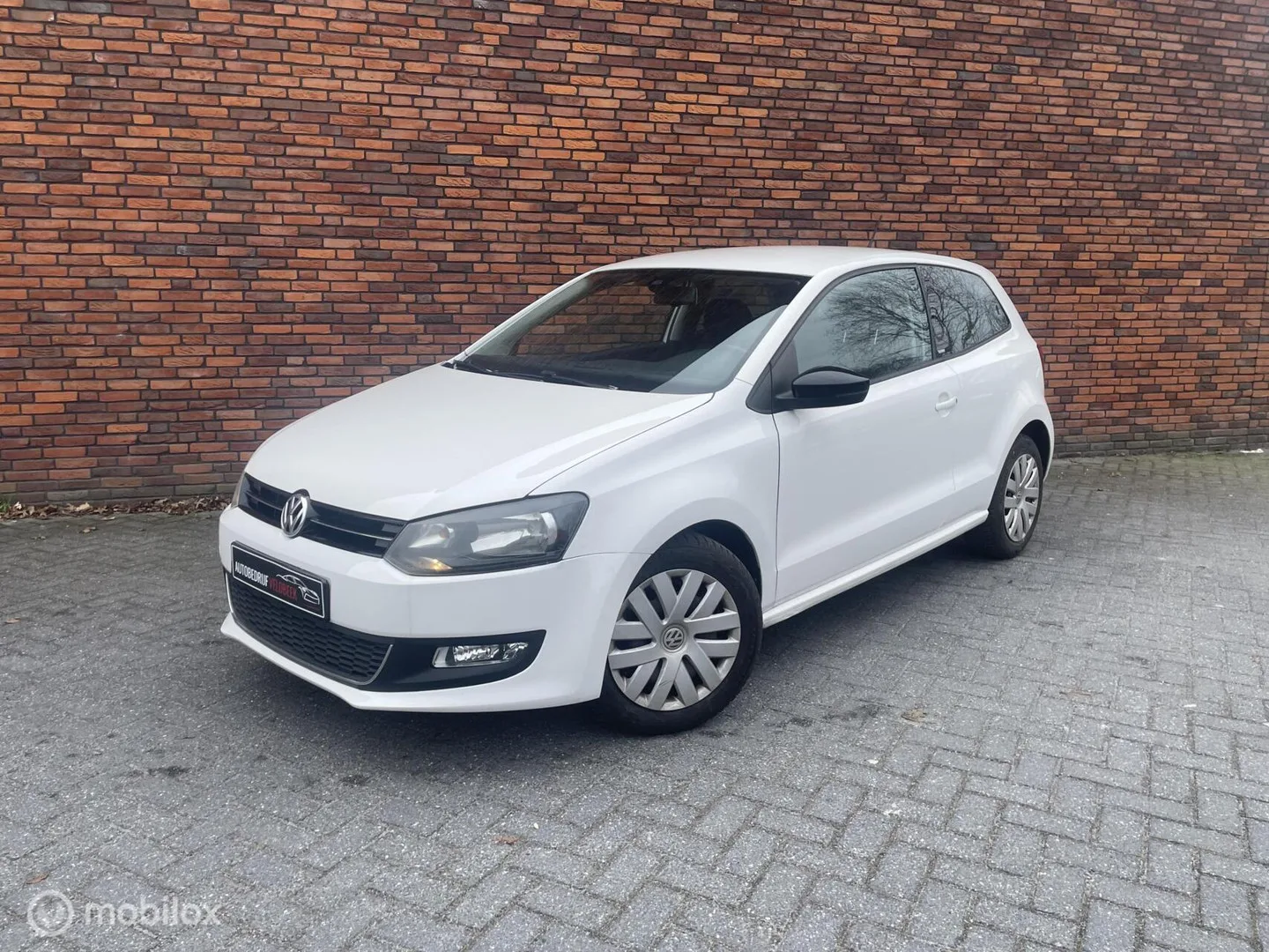 Volkswagen Polo (2010) — foto 1
