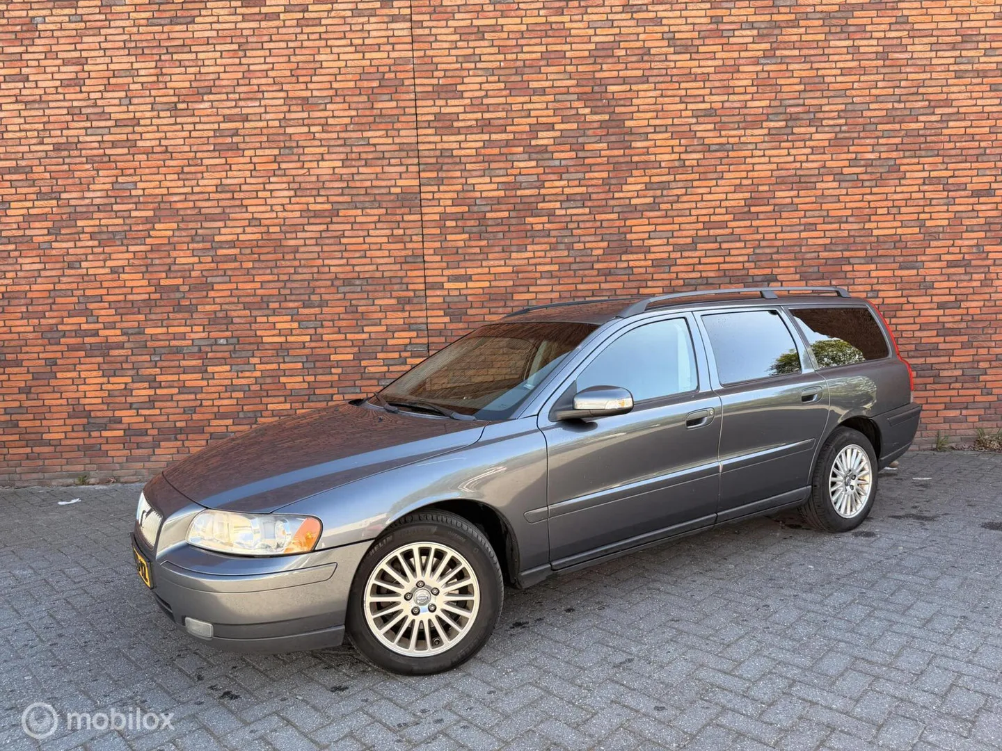 Volvo V70 (2006) — foto 1