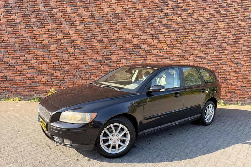 Volvo V50 (2004)