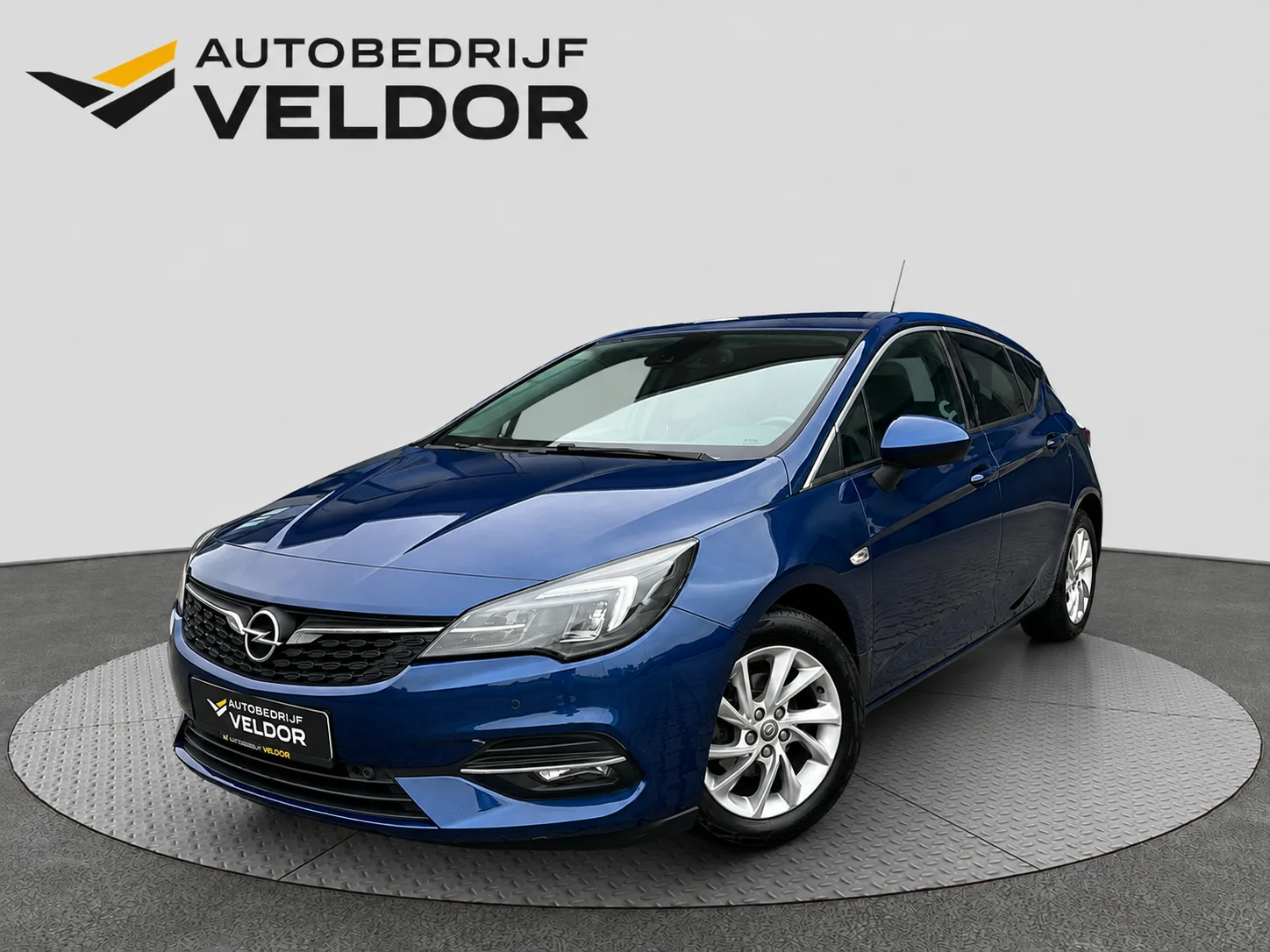 Opel Astra (2020) — foto 1