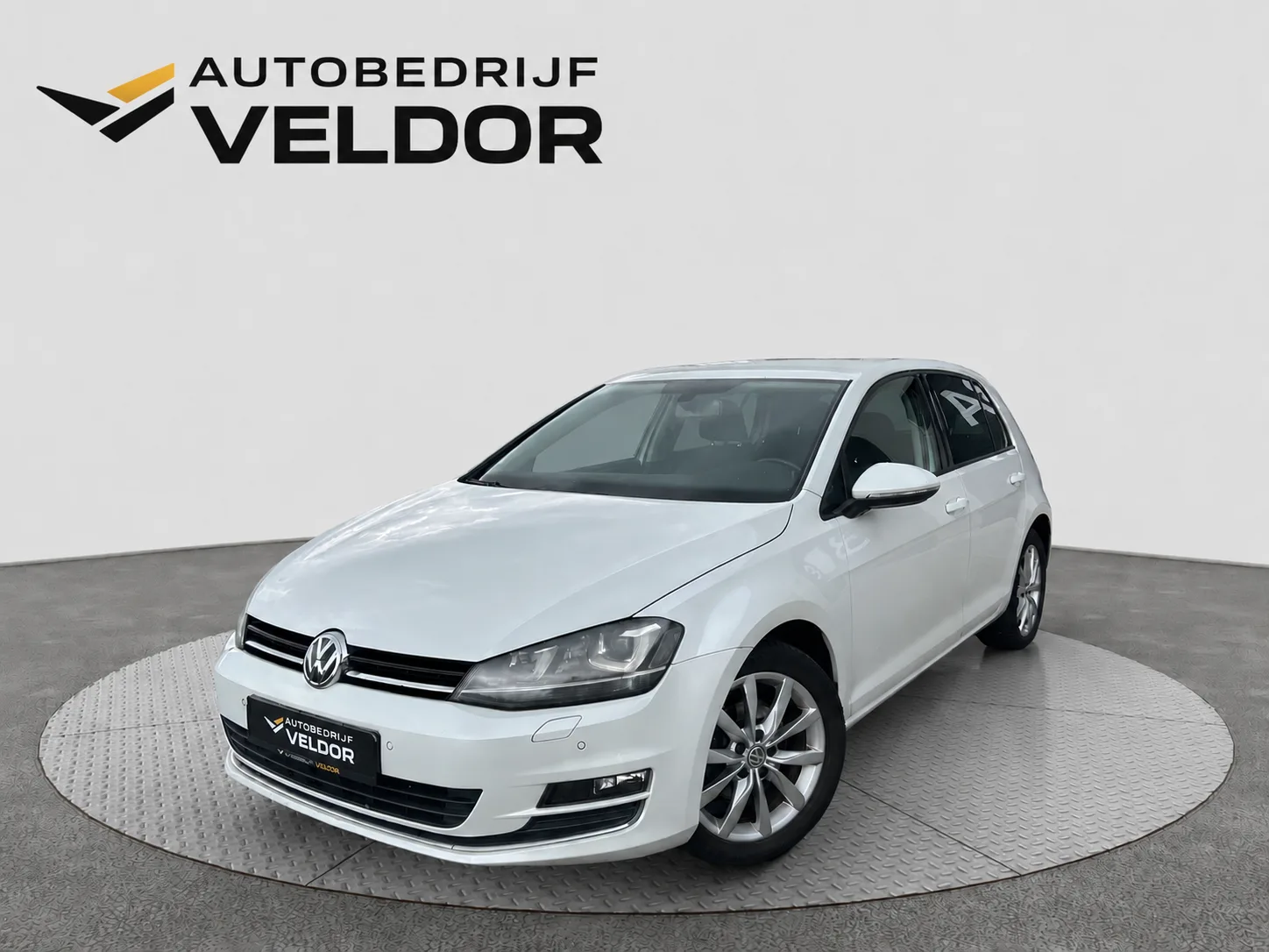 Volkswagen Golf (2013) — foto 1