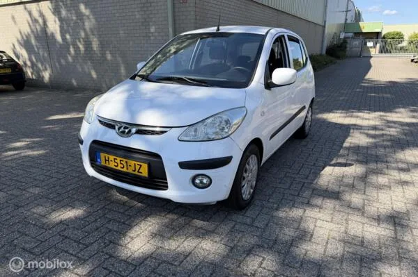 Hyundai i10 (2010) — foto 1