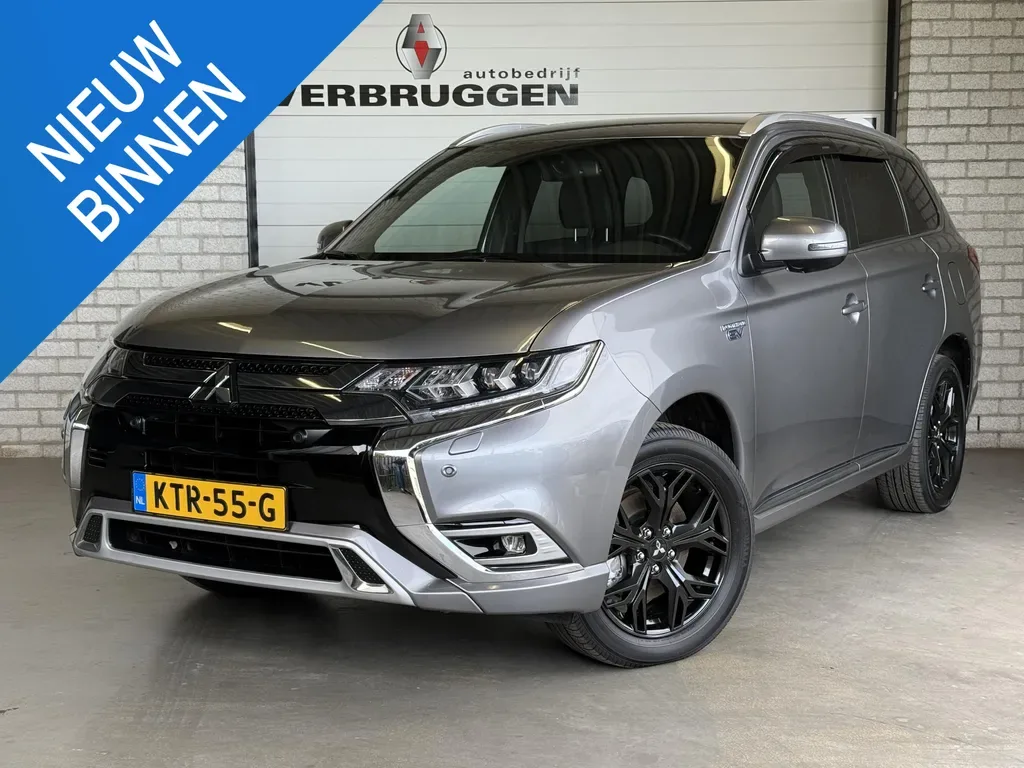 Mitsubishi Outlander (2021) — foto 1