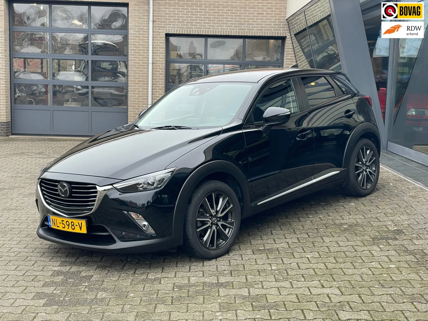 Mazda CX-3 (2016) — foto 1