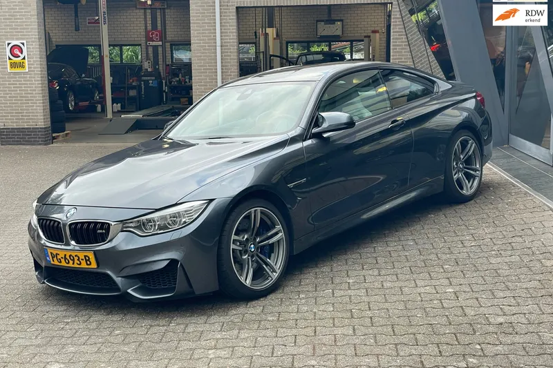 BMW M4 (2016)
