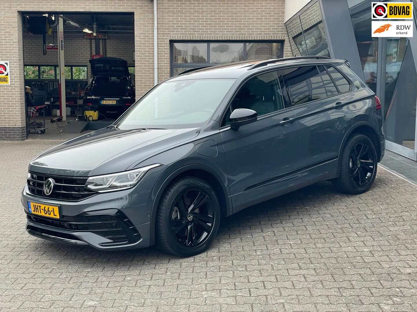 Volkswagen Tiguan (2021) — foto 1