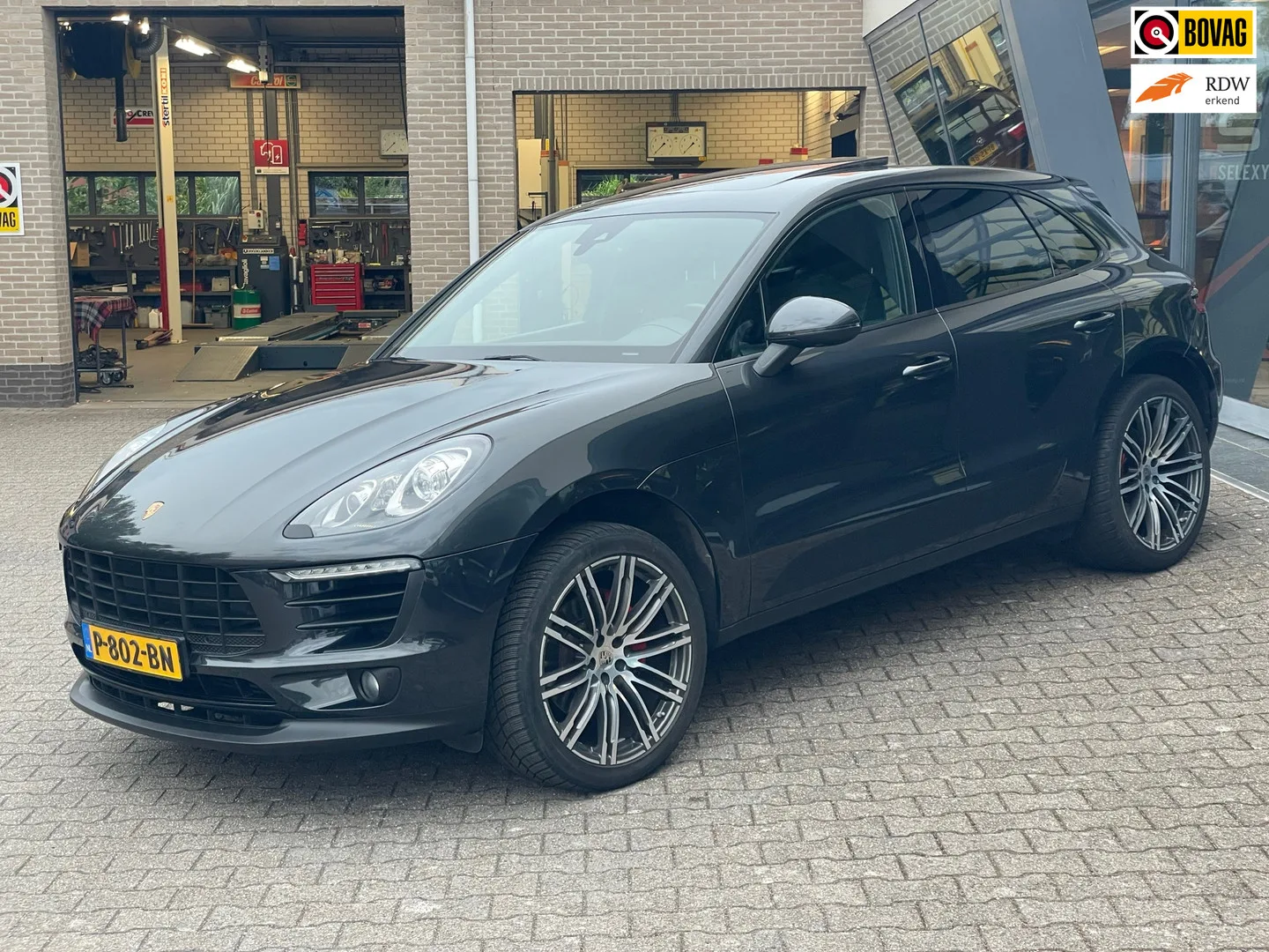 Porsche Macan (2018) — foto 1