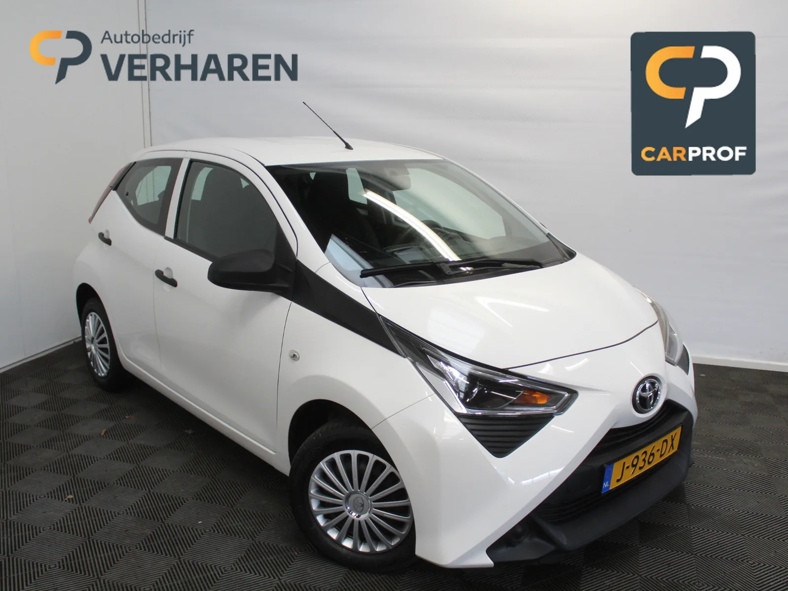 Toyota Aygo (2020) — foto 1